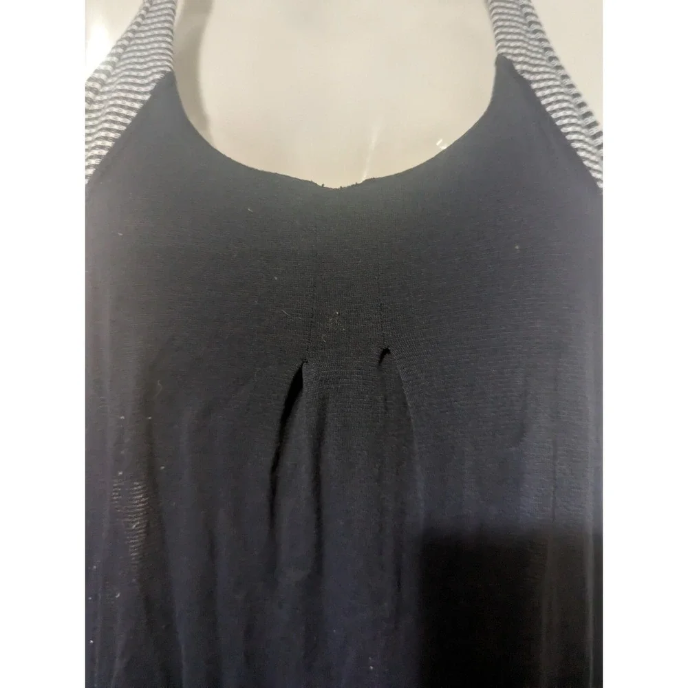 Lululemon Practice Freely Inkwell Tank Size 6 EUC Navy Blue White - Picture 5 of 10
